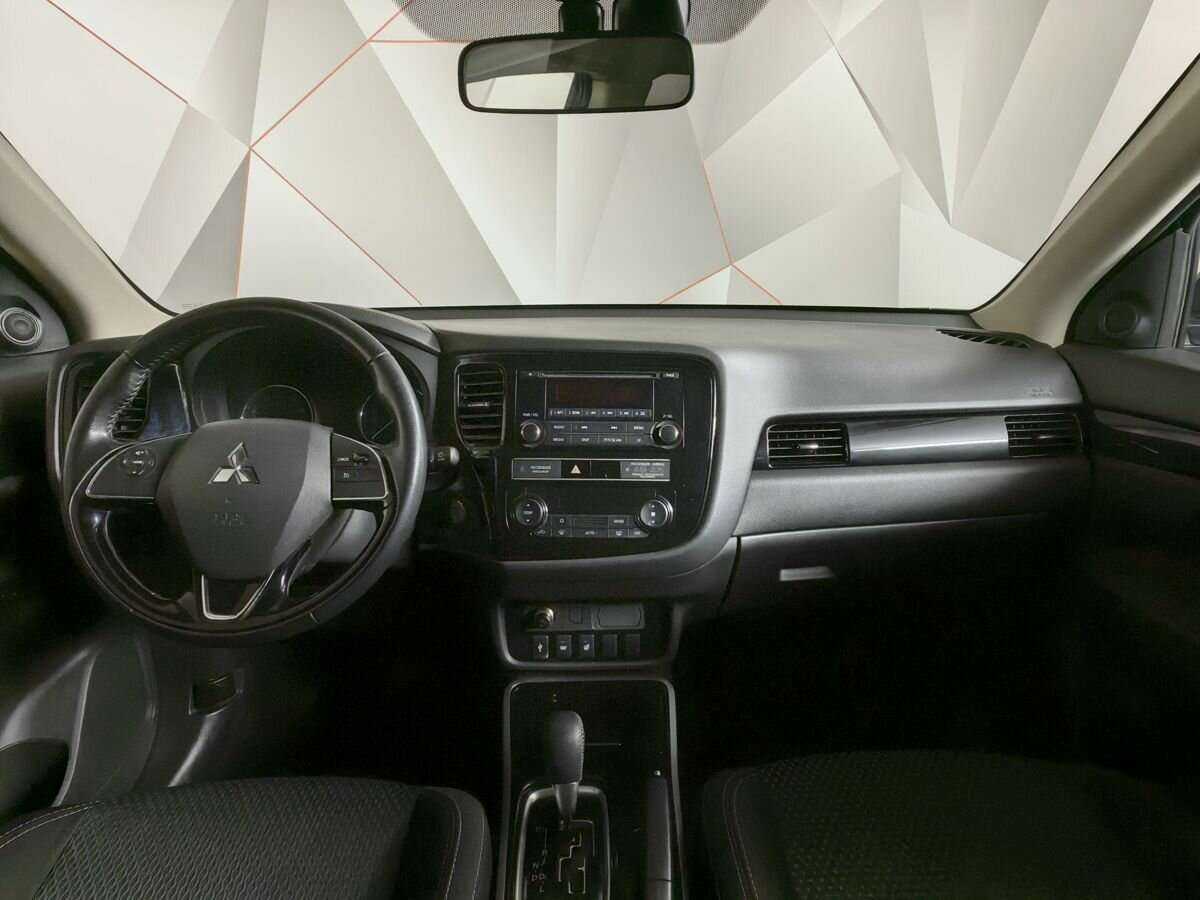 Mitsubishi Outlander, 2018 Фото №9