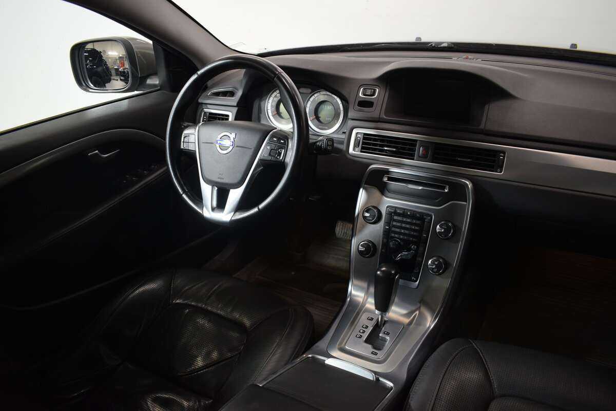 Volvo XC70, 2012 Фото №11