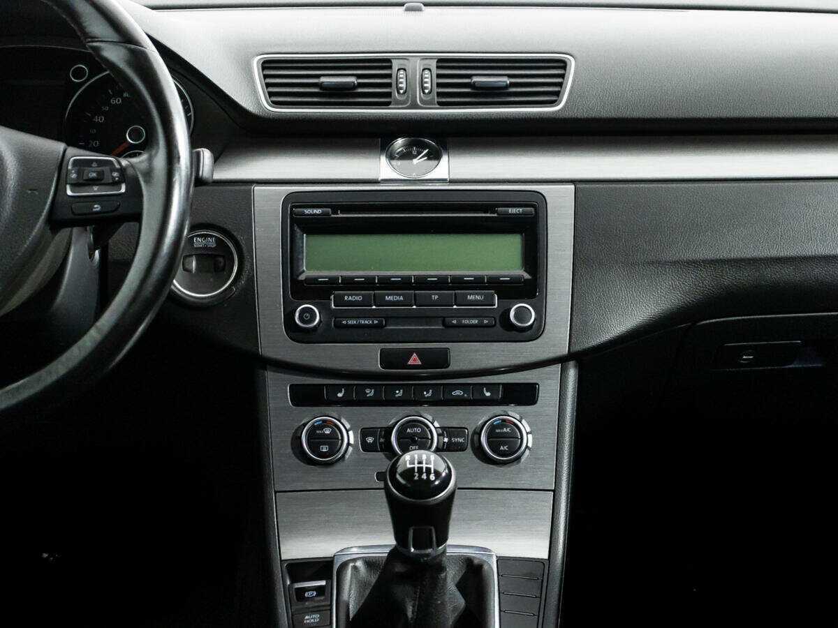 Volkswagen Passat, 2013 Фото №14