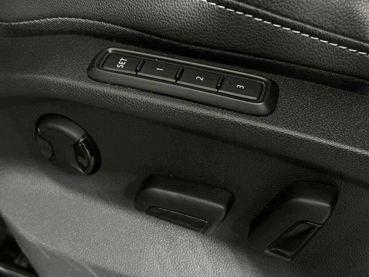 Volkswagen Tiguan, 2021 Фото №15