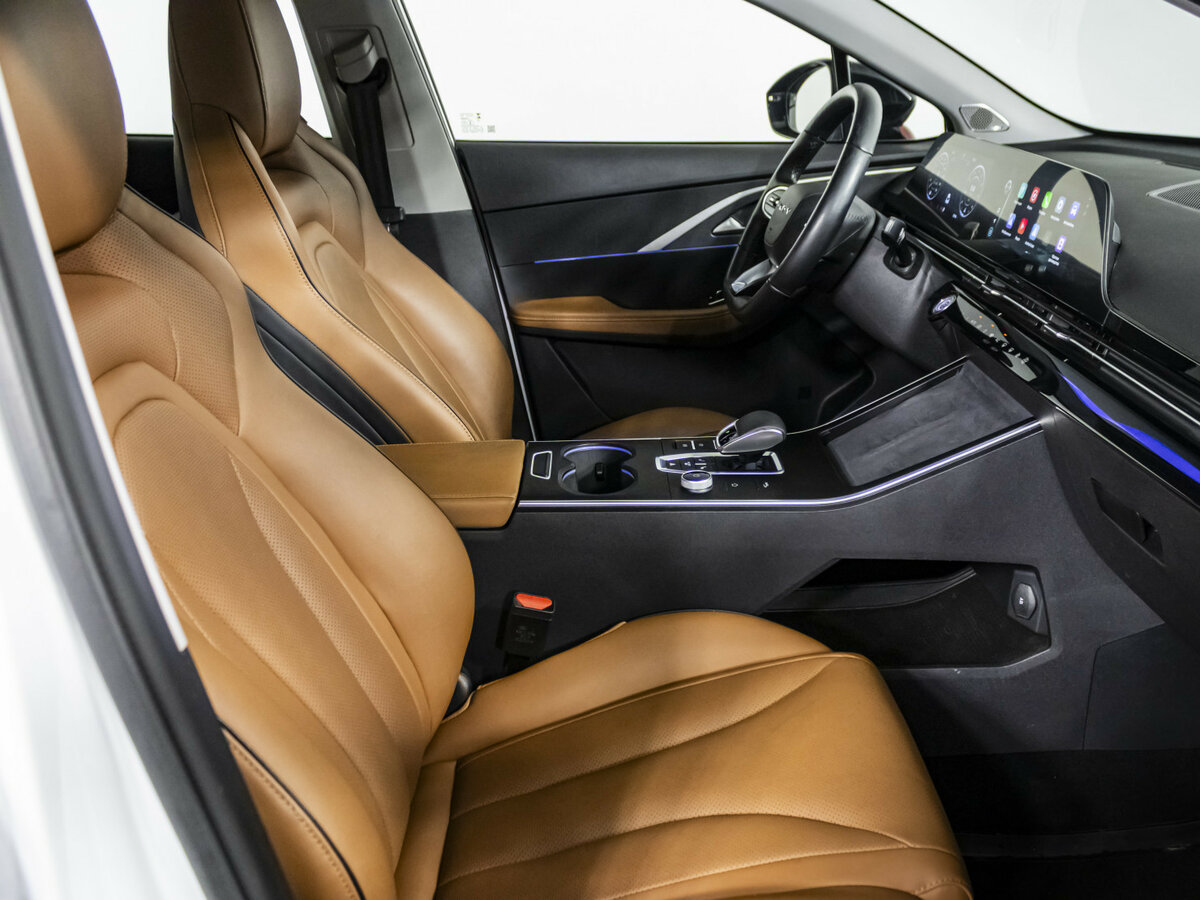 Omoda C5 I, 2022 Фото №9