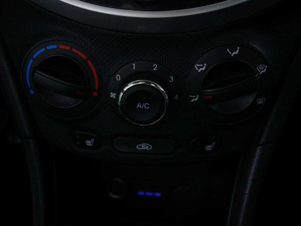 Hyundai Solaris, 2012 Фото №12