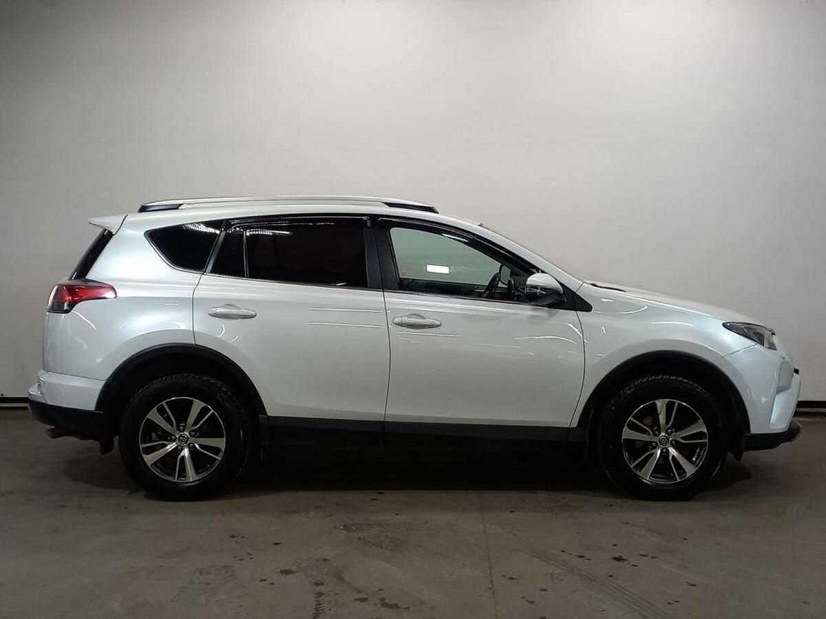 Toyota RAV4, 2018 Фото №4