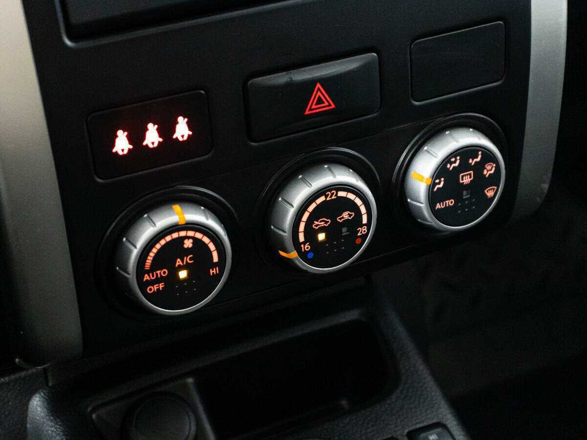 Nissan X-Trail, 2012 Фото №15