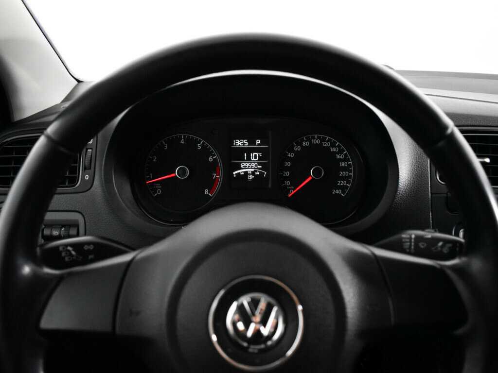 Volkswagen Polo, 2015 Фото №11
