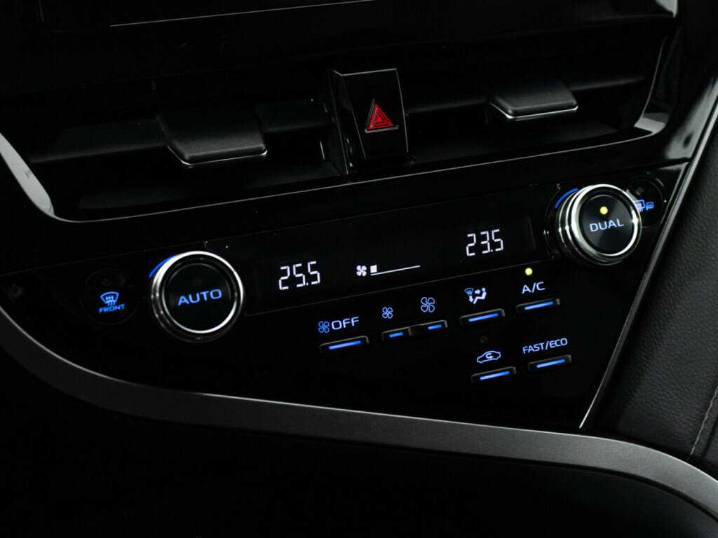 Toyota Camry, 2021 Фото №18