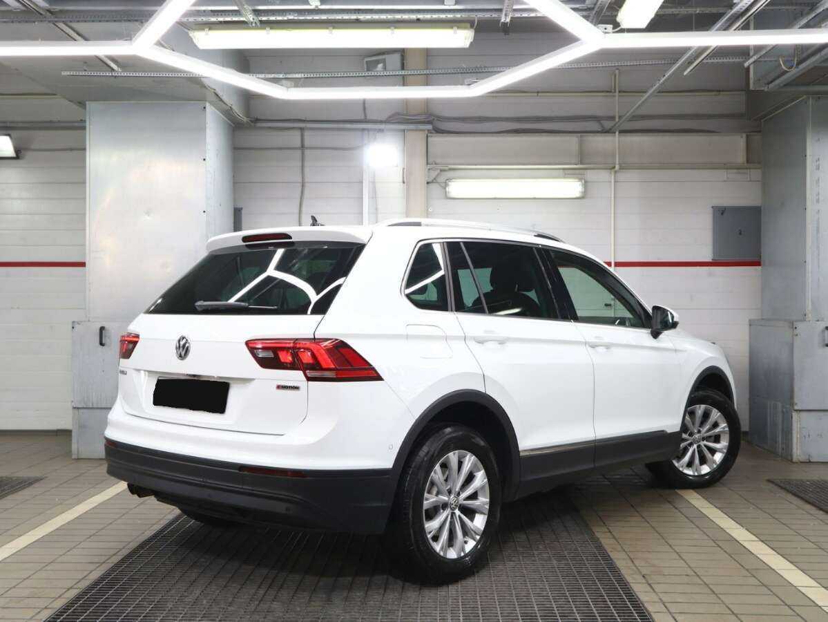 Volkswagen Tiguan, 2018 Фото №2