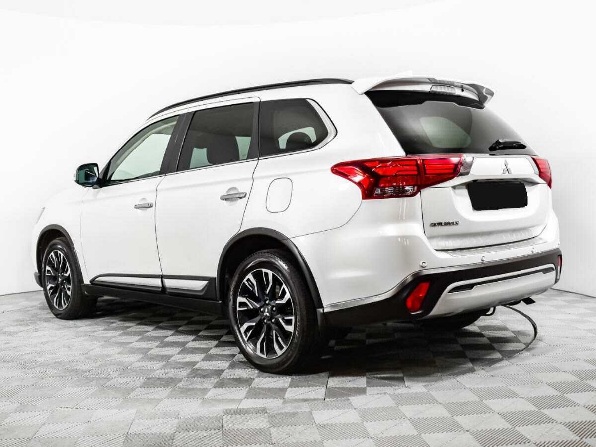 Mitsubishi Outlander, 2021 Фото №7