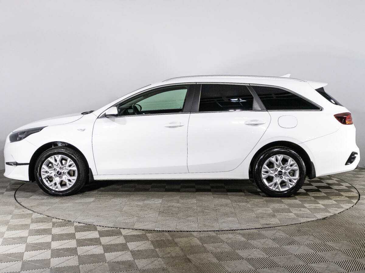 Kia Ceed, 2023 Фото №8