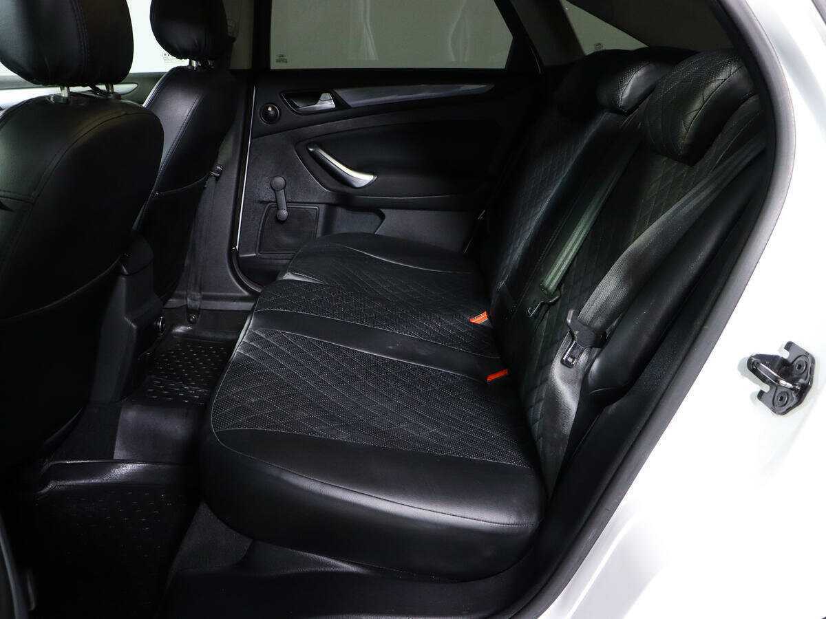 Ford Mondeo, 2012 Фото №8