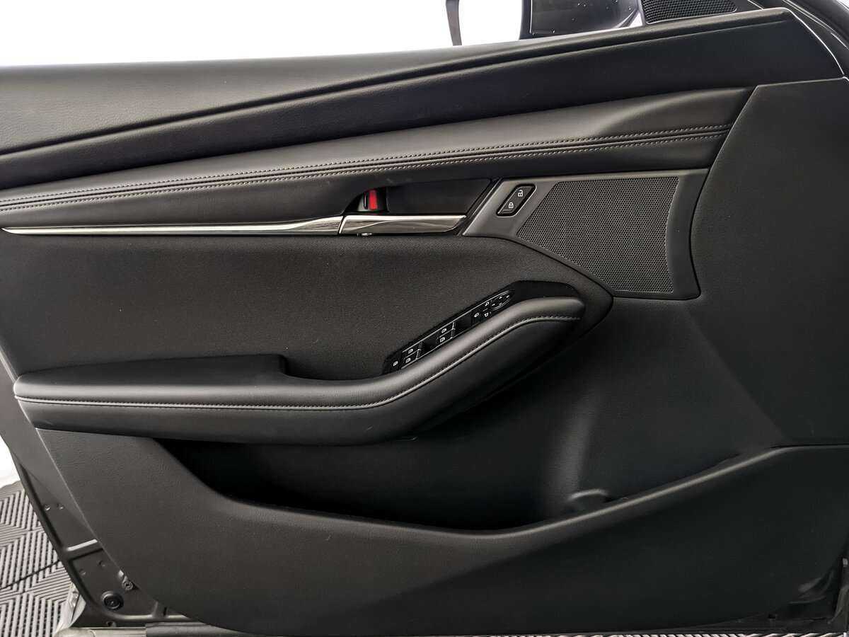 Mazda 3, 2019 Фото №14