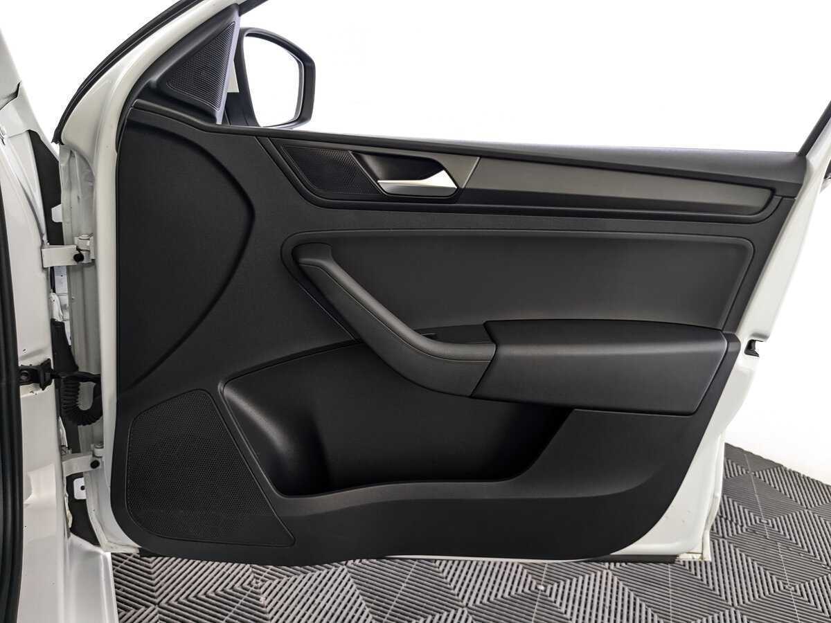 Volkswagen Polo, 2020 Фото №21