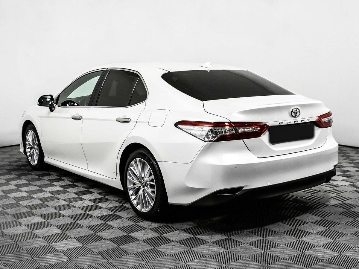 Toyota Camry, 2020 Фото №7