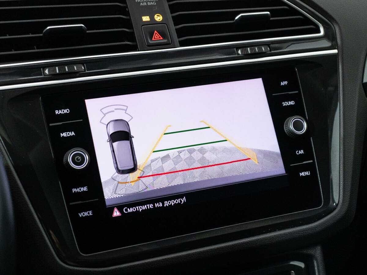 Volkswagen Tiguan, 2018 Фото №15