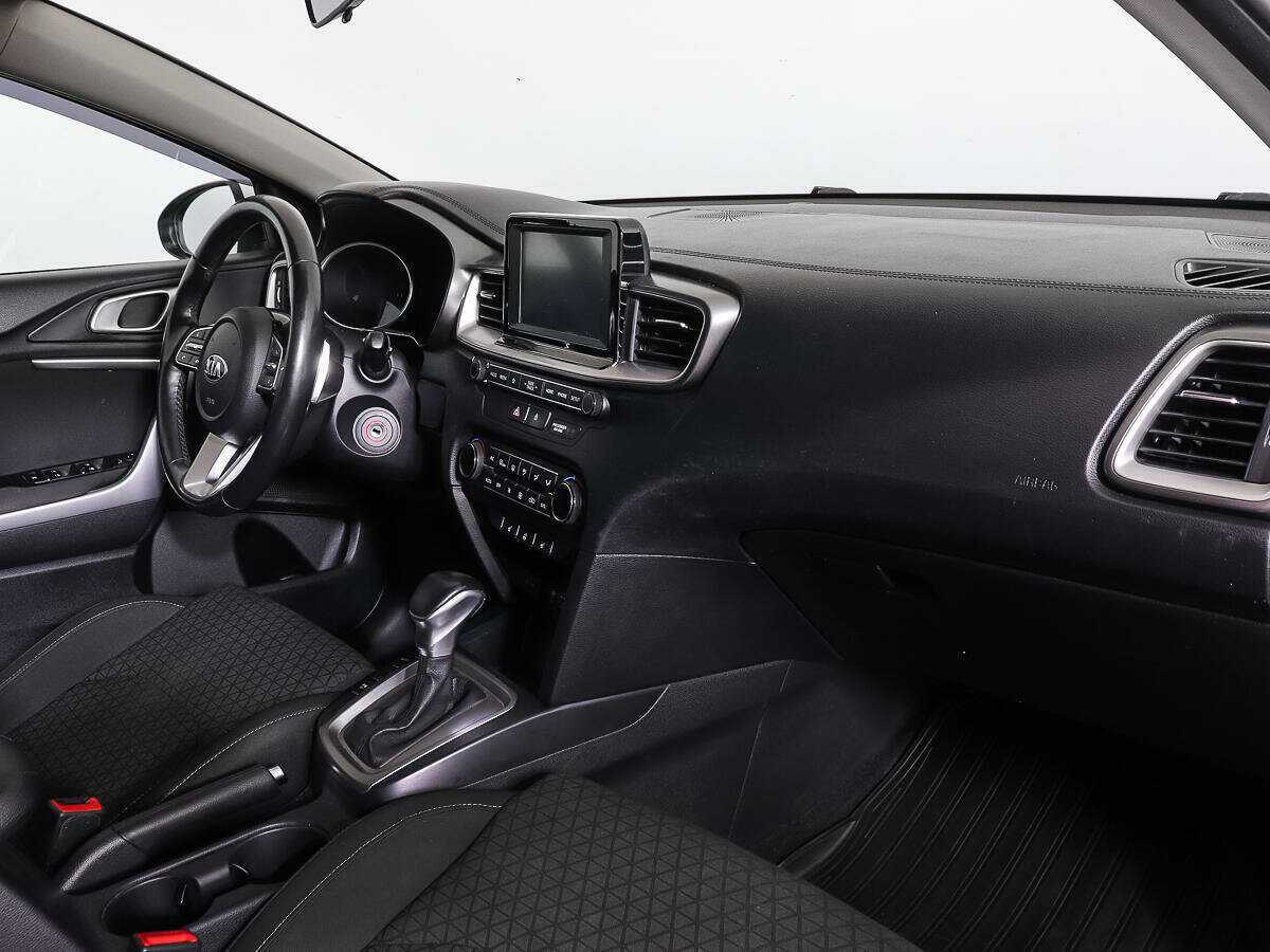 Kia Ceed, 2019 Фото №8