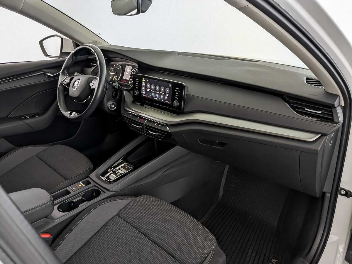 Skoda Octavia, 2021 Фото №11