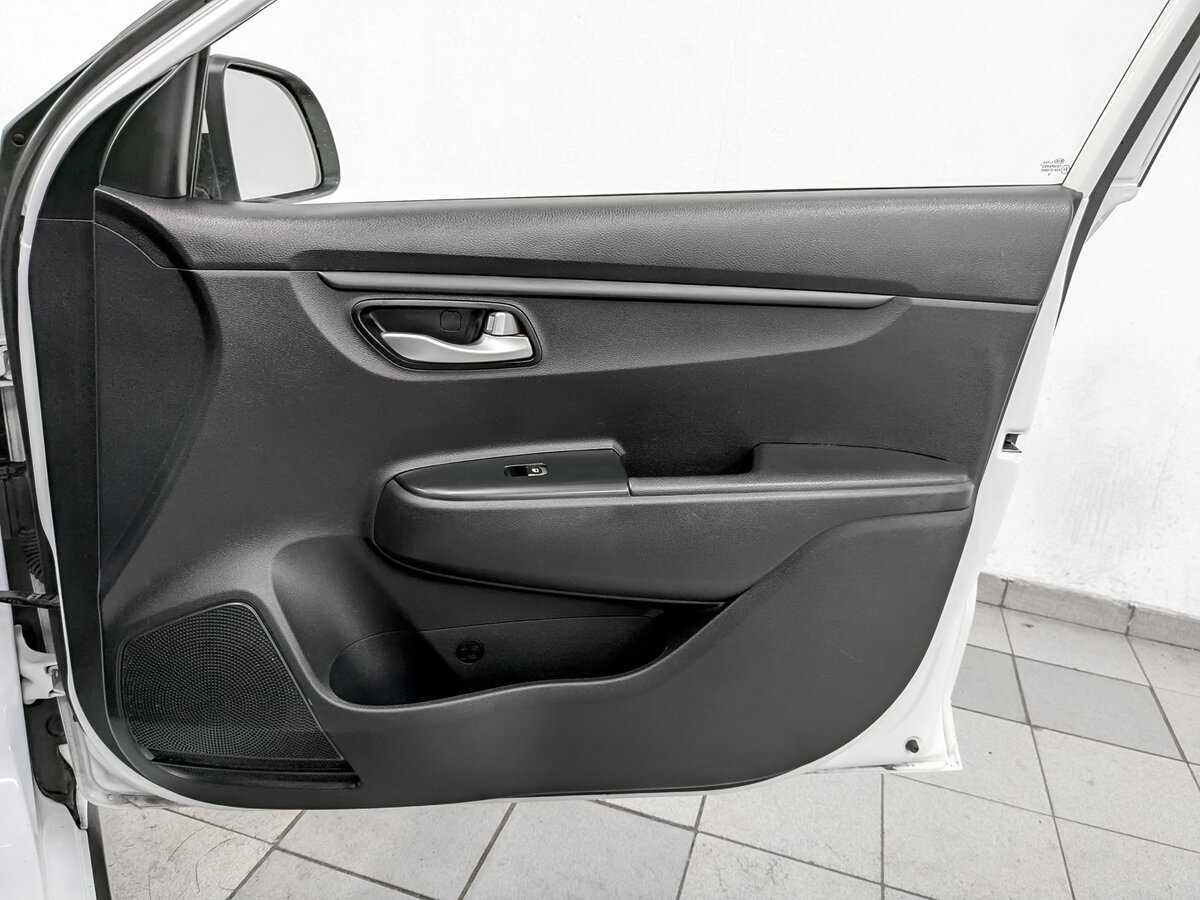 Kia Rio X-Line, 2019 Фото №24