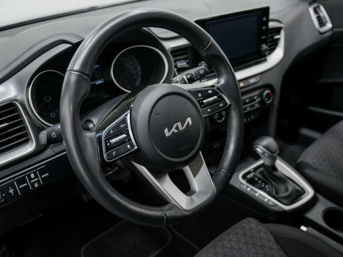 Kia Ceed, 2022 Фото №18