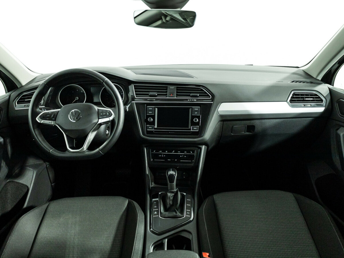 Volkswagen Tiguan II Рестайлинг, 2021 Фото №11