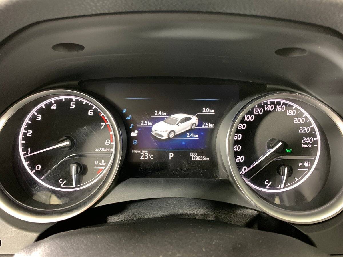 Toyota Camry, 2018 Фото №14