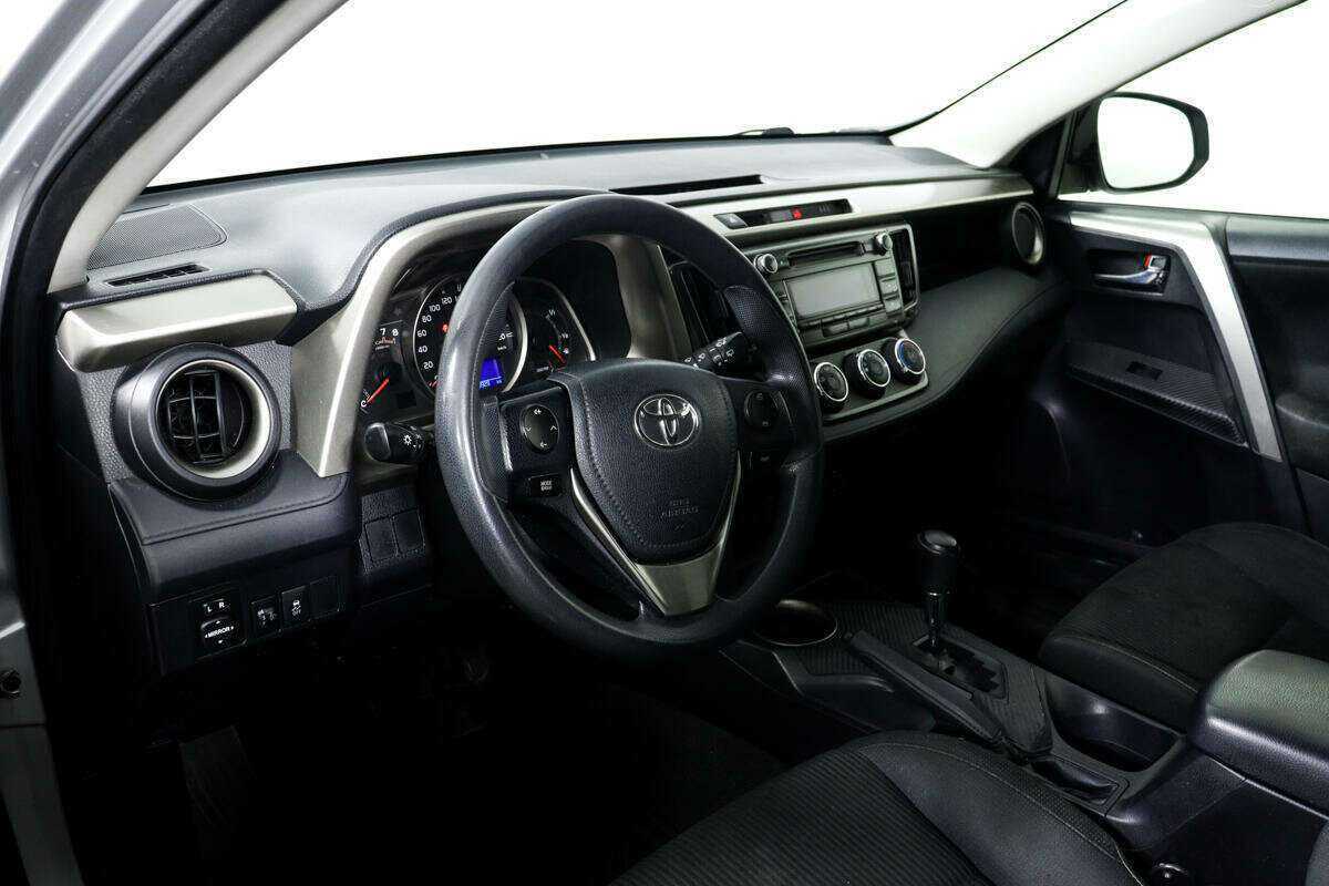 Toyota RAV4, 2015 Фото №12