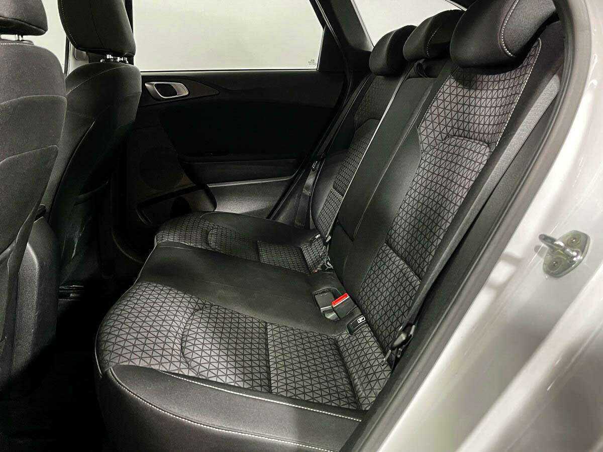 Kia Ceed, 2021 Фото №10