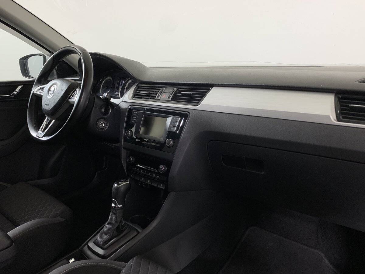 Skoda Rapid, 2016 Фото №13