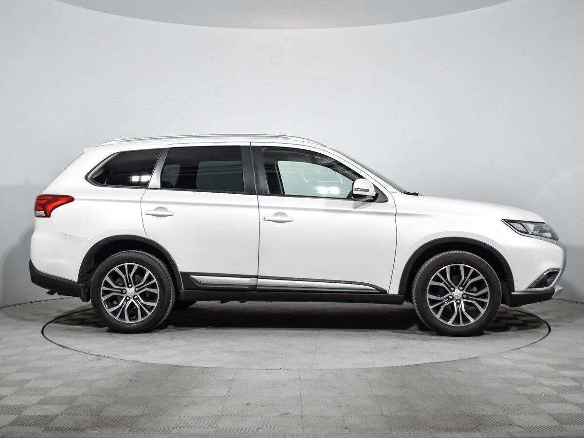 Mitsubishi Outlander, 2018 Фото №4
