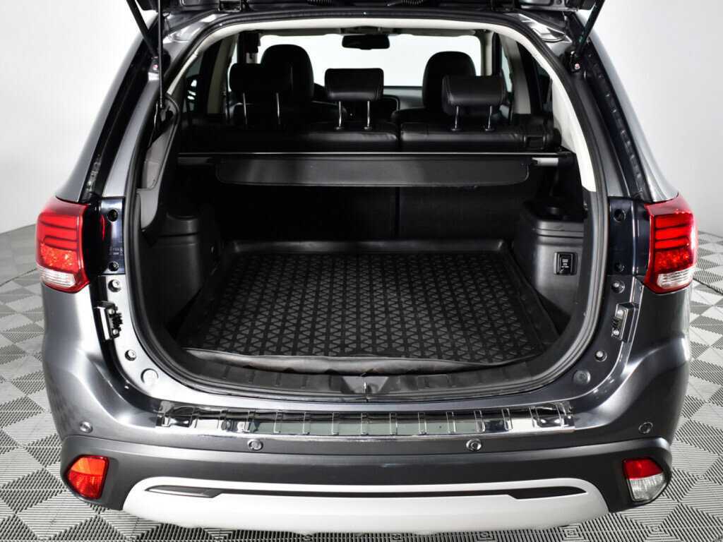 Mitsubishi Outlander, 2018 Фото №16
