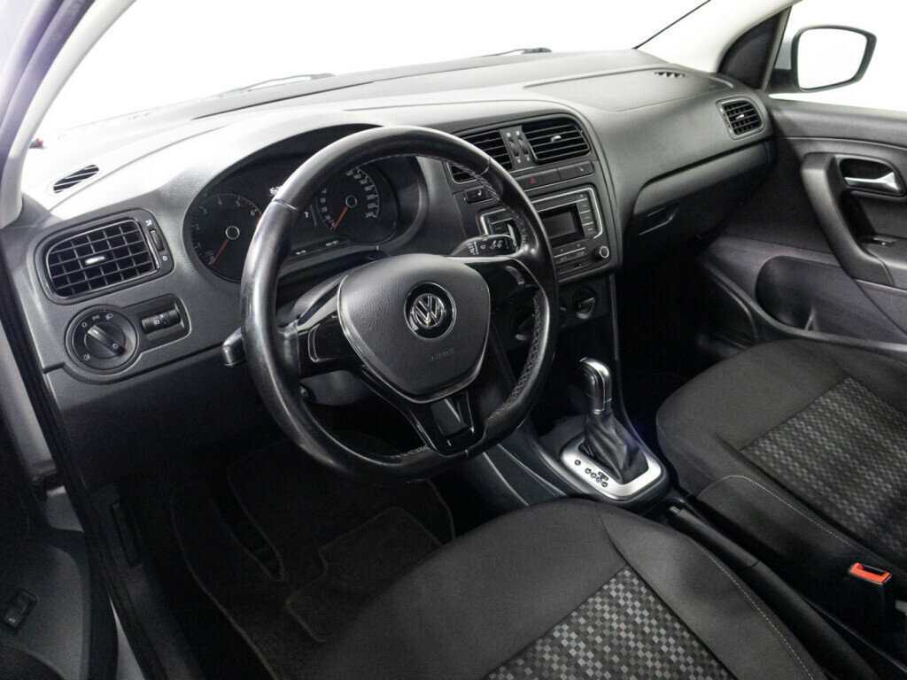 Volkswagen Polo, 2016 Фото №11