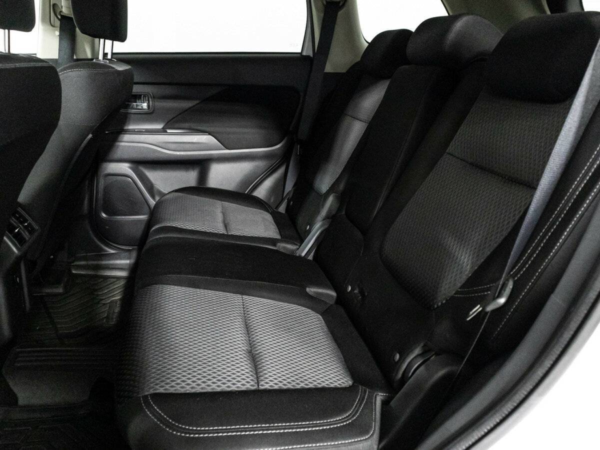 Mitsubishi Outlander, 2018 Фото №10
