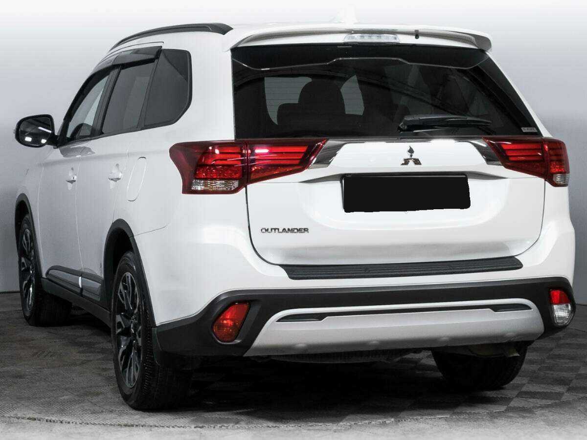 Mitsubishi Outlander, 2021 Фото №7