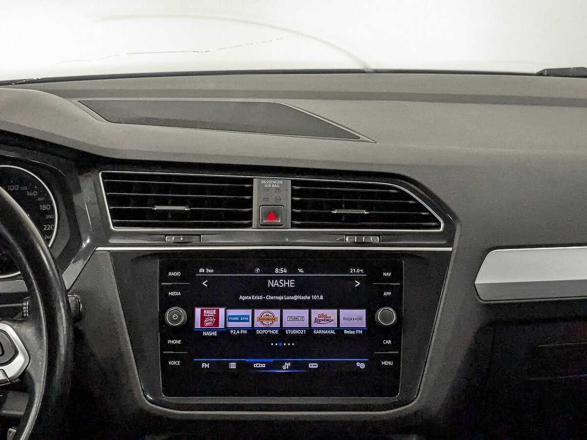 Volkswagen Tiguan, 2021 Фото №15