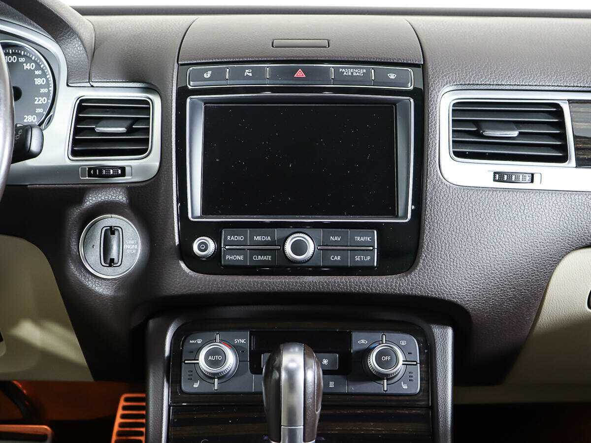 Volkswagen Touareg, 2014 Фото №12