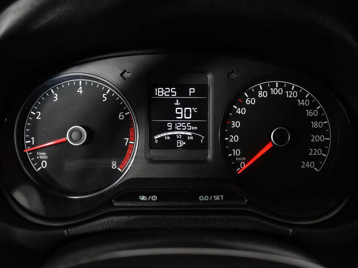 Volkswagen Polo, 2015 Фото №7