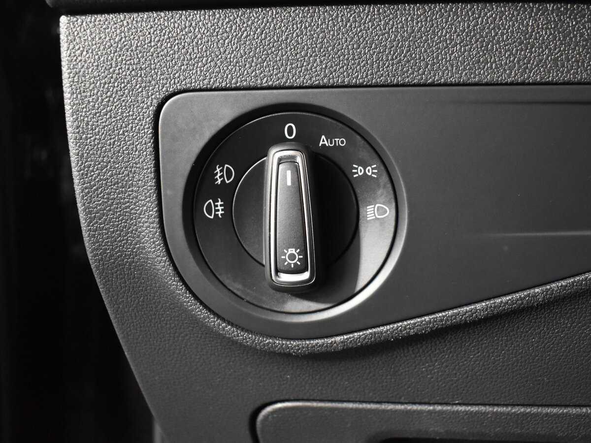 Volkswagen Tiguan, 2018 Фото №11