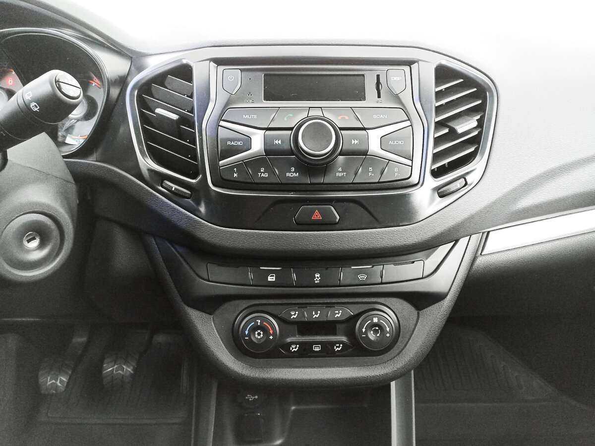 Lada (ВАЗ) Vesta SW, 2020 Фото №13