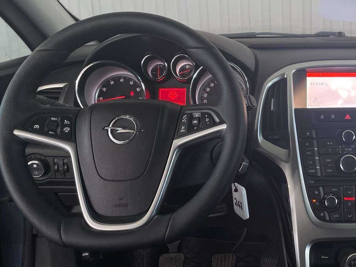 Opel Astra GTC, 2014 Фото №10