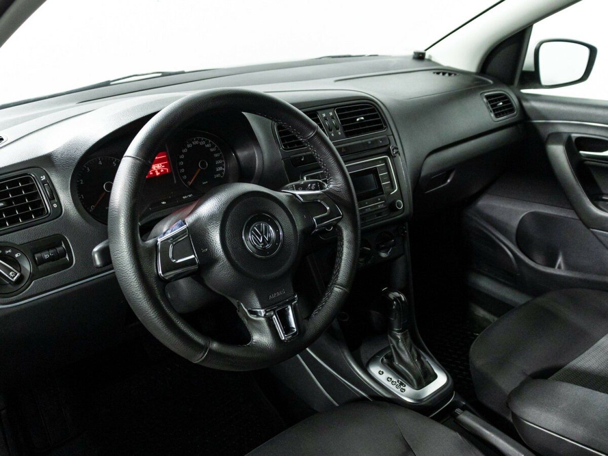 Volkswagen Polo V, 2013 Фото №11
