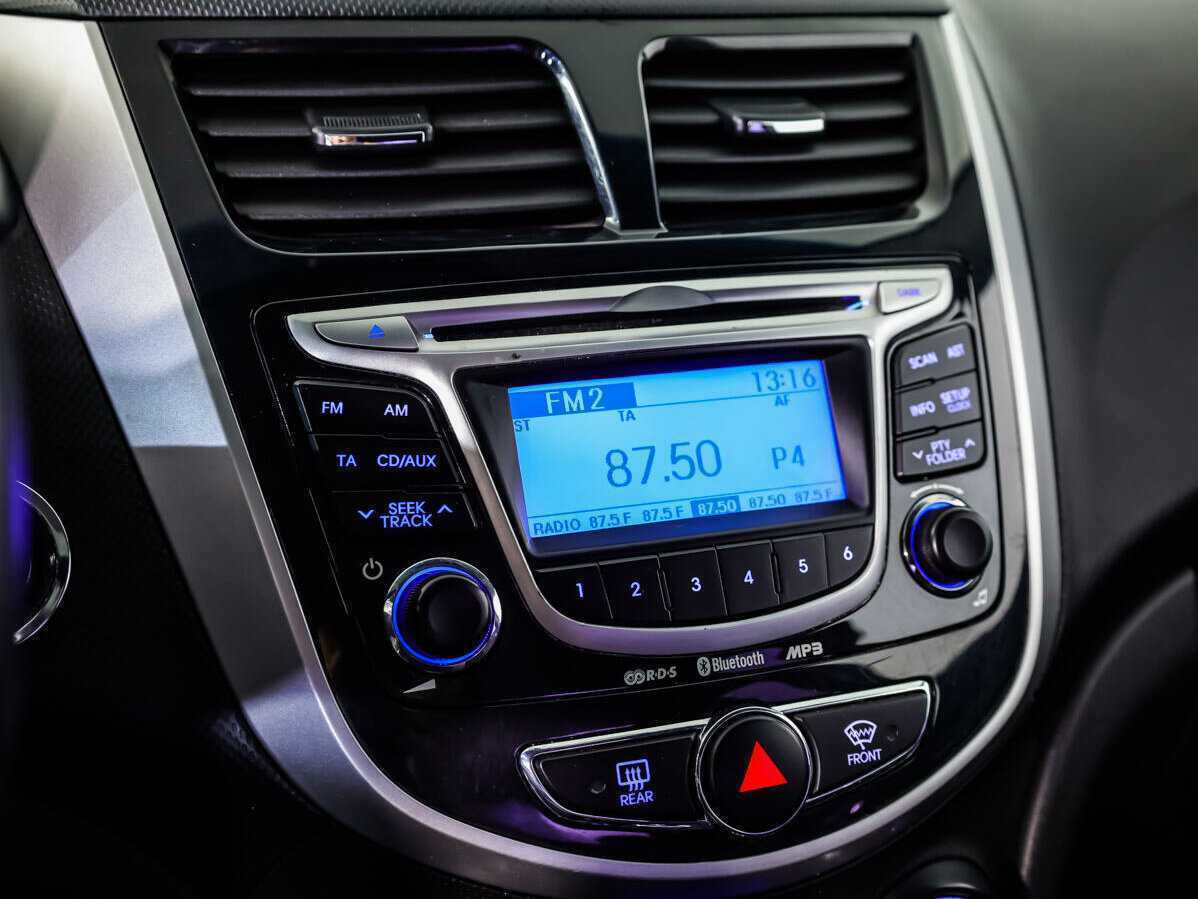 Hyundai Solaris, 2012 Фото №13