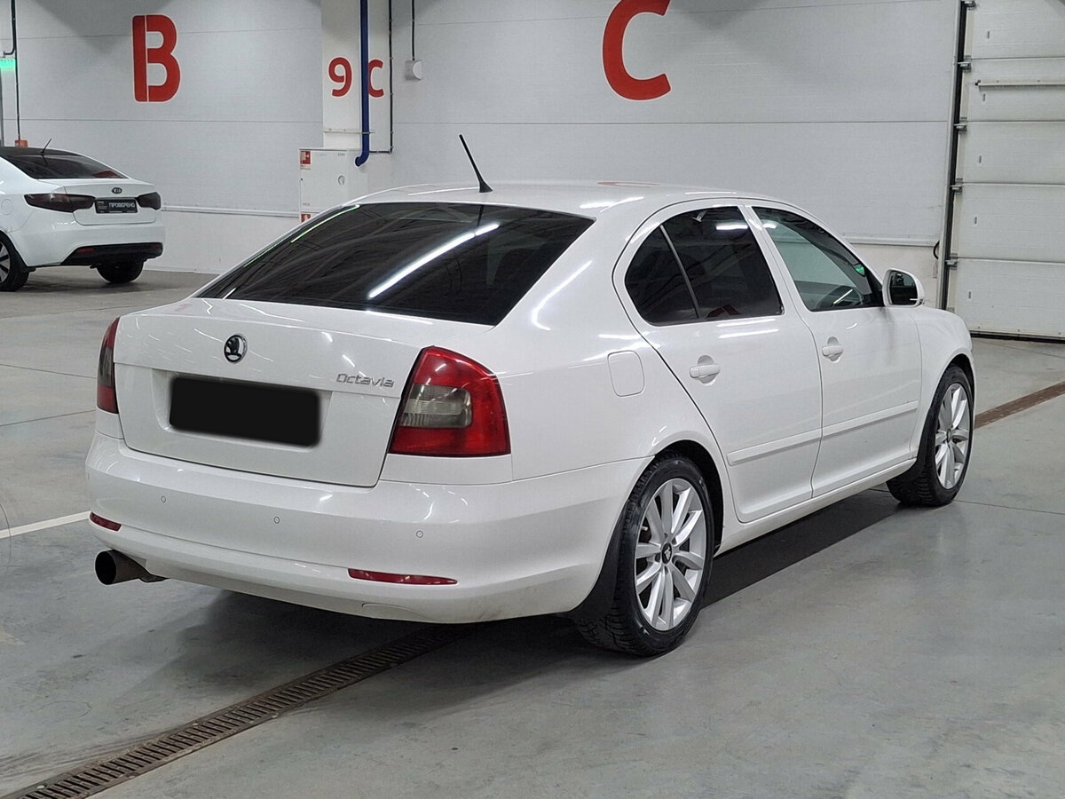 Skoda Octavia II (A5) Рестайлинг, 2012 Фото №5