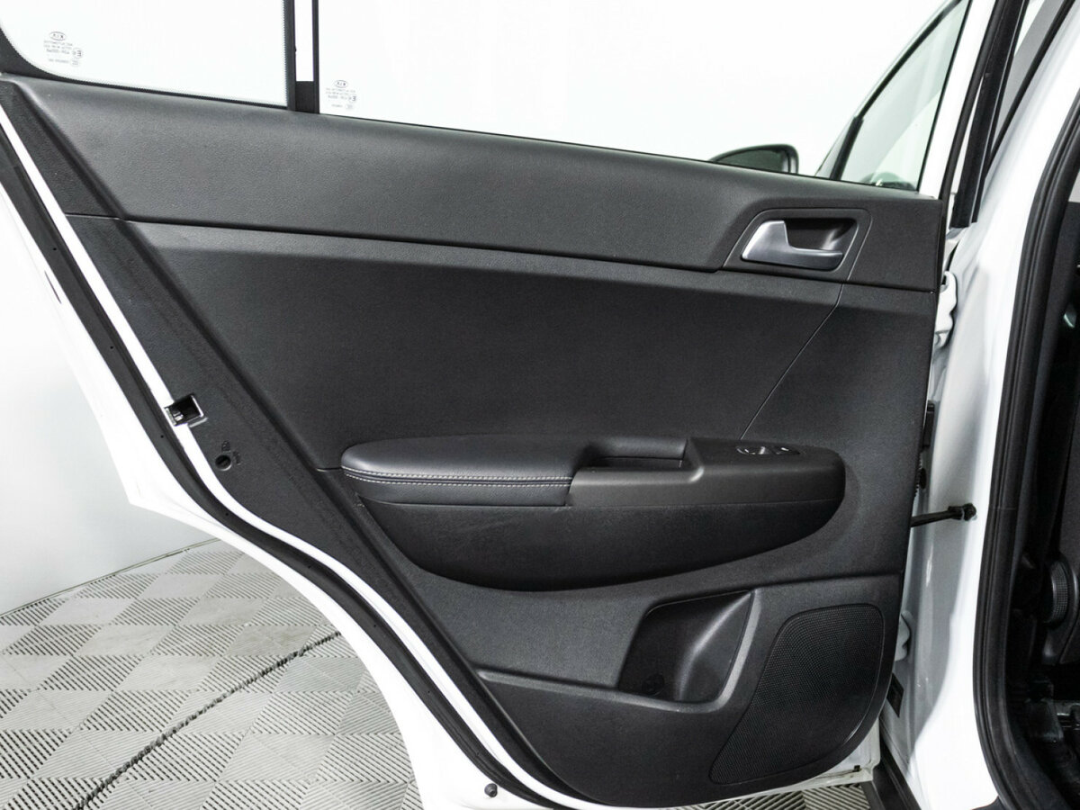 Kia Sportage IV Рестайлинг, 2021 Фото №22