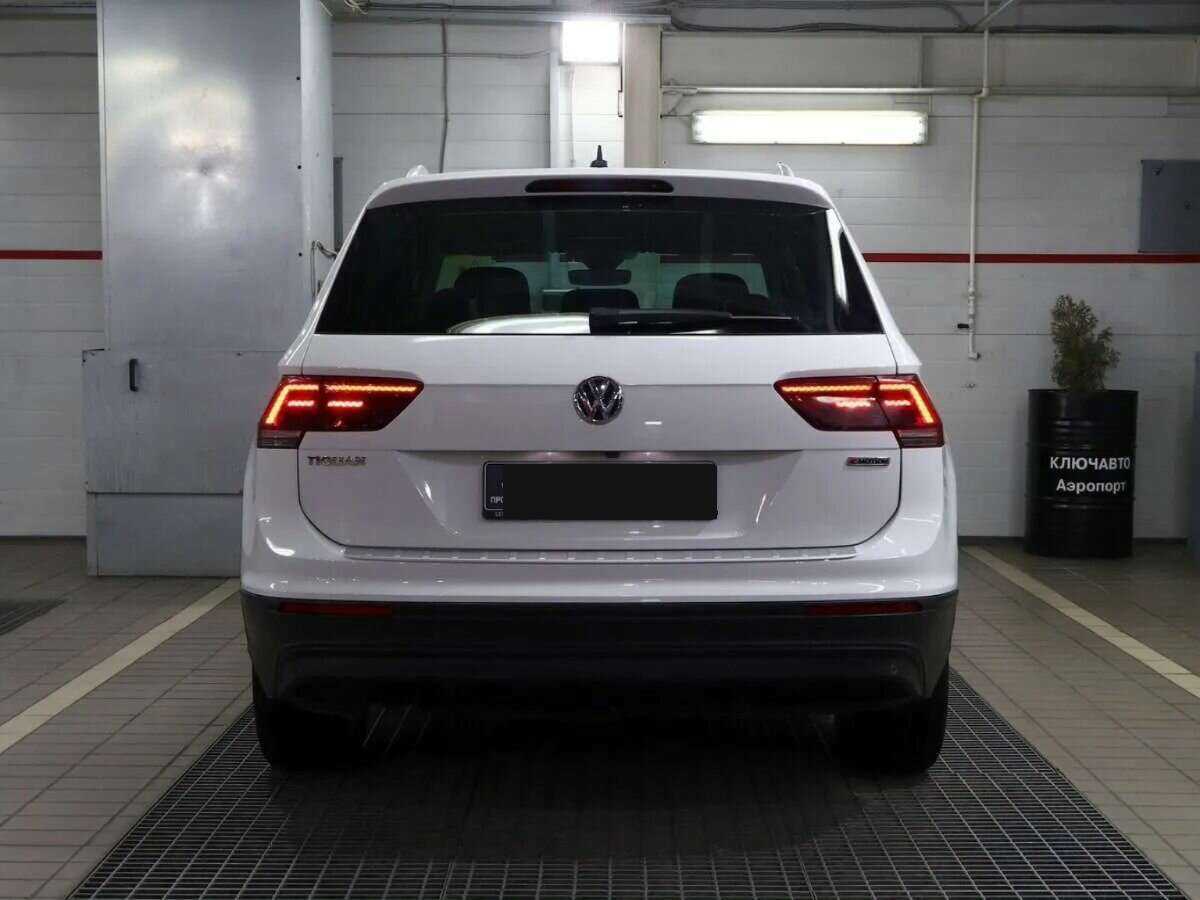 Volkswagen Tiguan, 2020 Фото №6