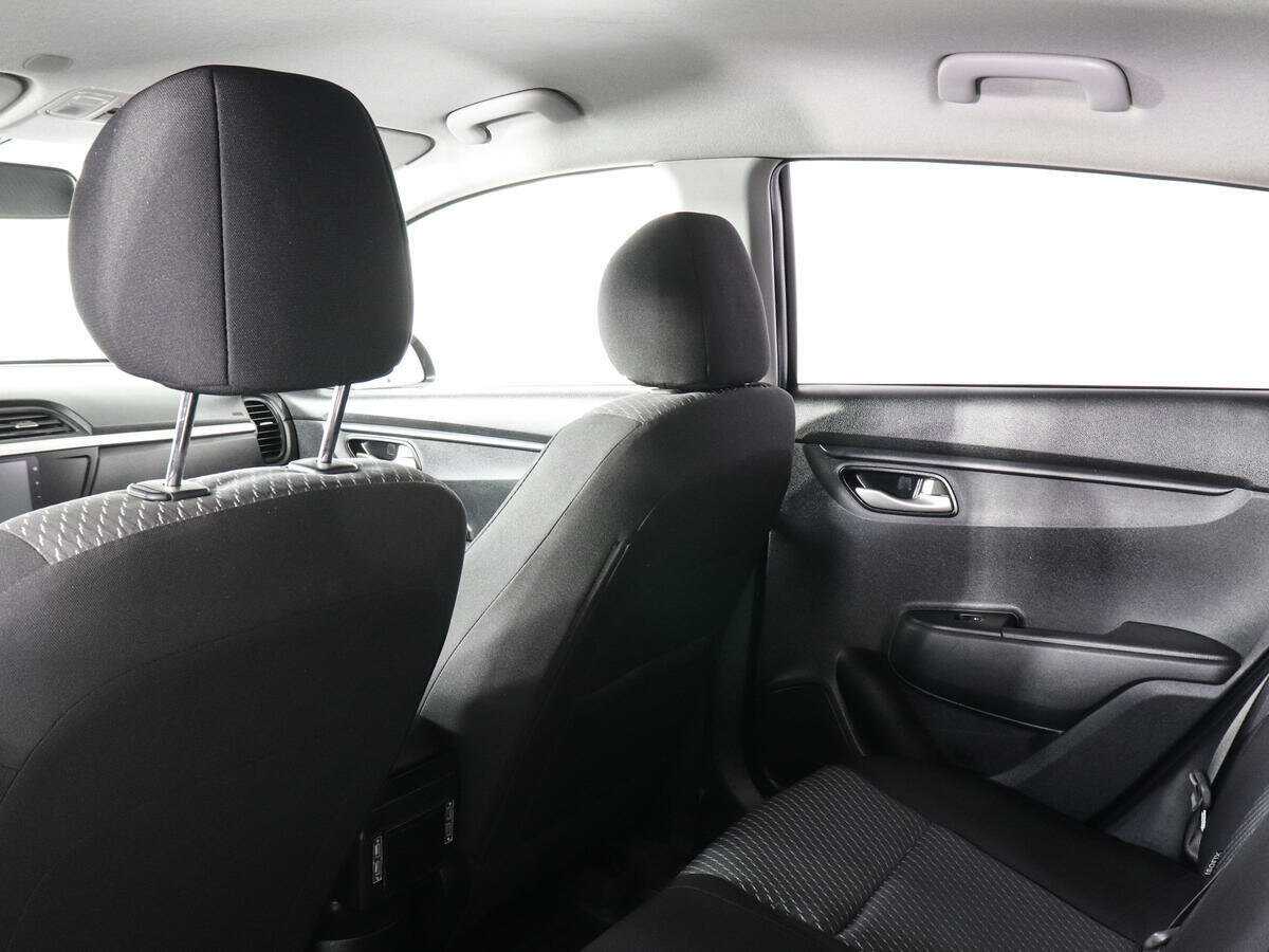 Kia Rio X-Line, 2020 Фото №9
