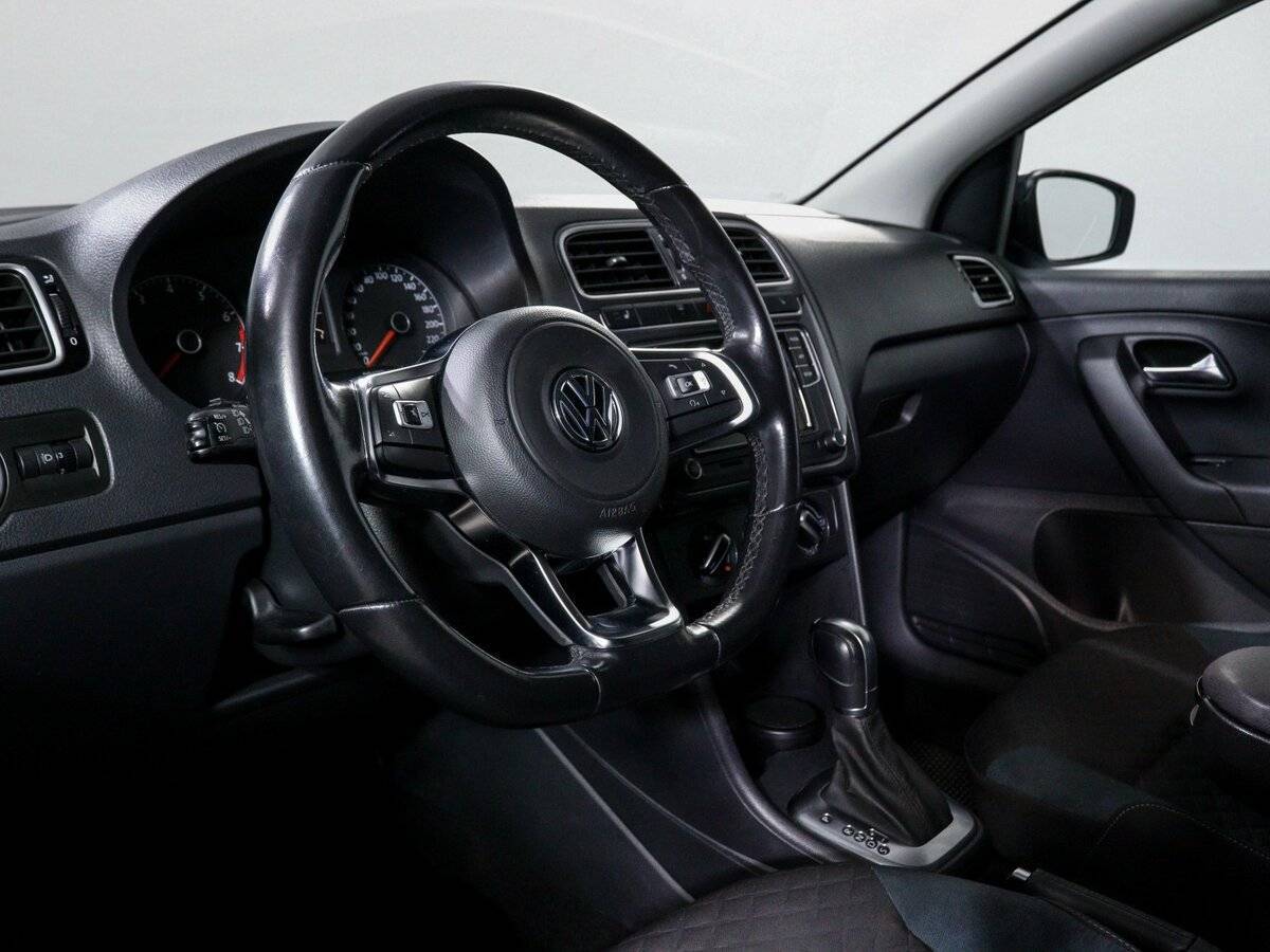 Volkswagen Polo, 2019 Фото №14