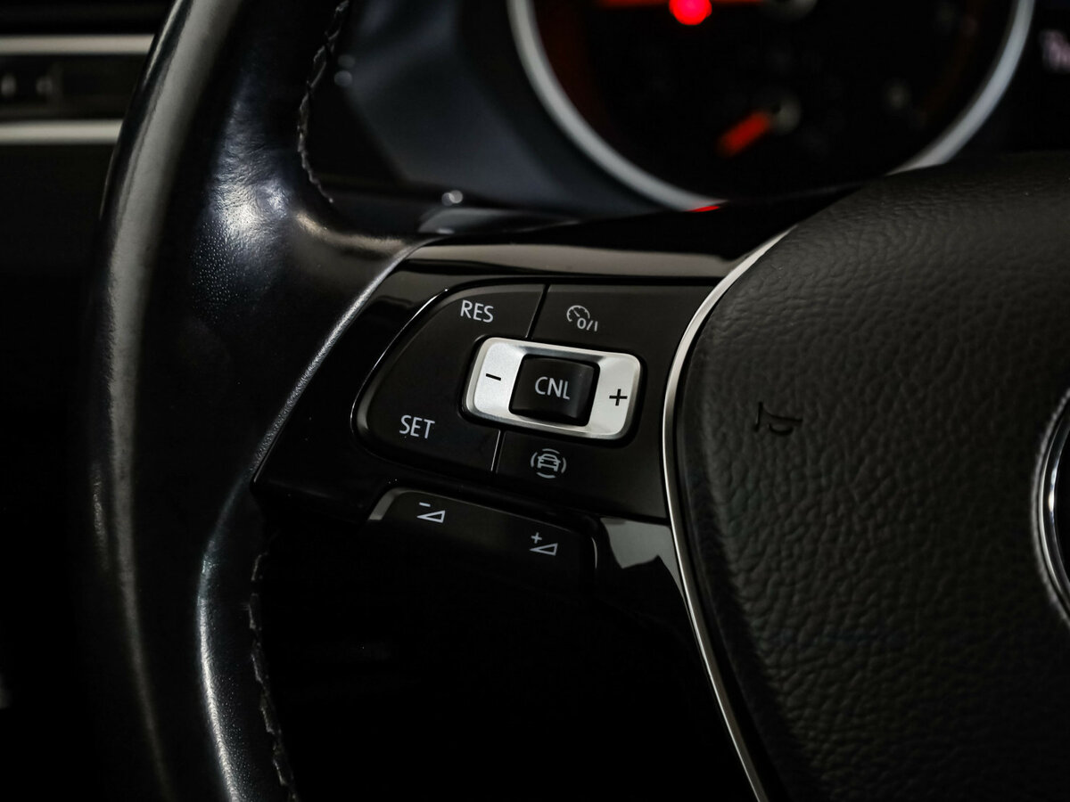 Volkswagen Tiguan II, 2020 Фото №12