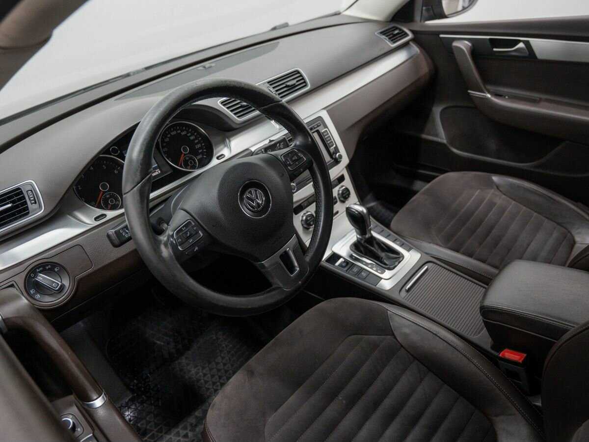 Volkswagen Passat, 2012 Фото №14