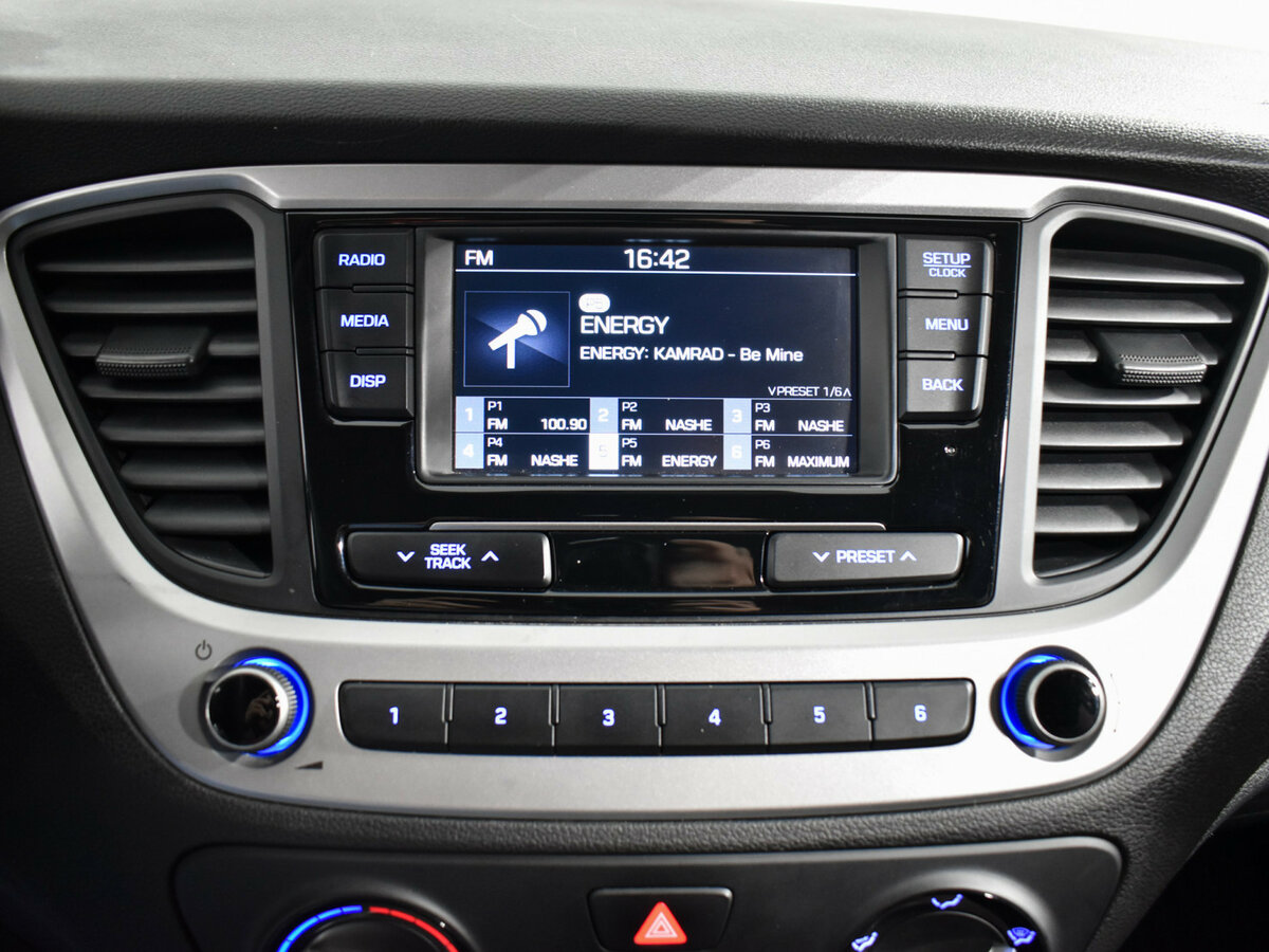 Hyundai Solaris II, 2017 Фото №15