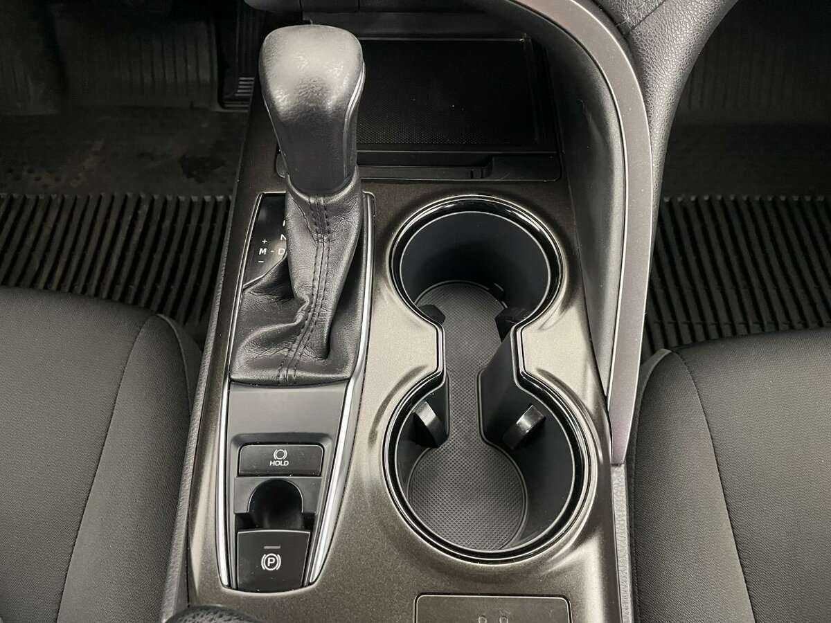 Toyota Camry, 2021 Фото №13