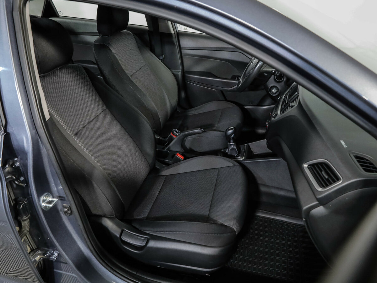 Hyundai Solaris II, 2018 Фото №17